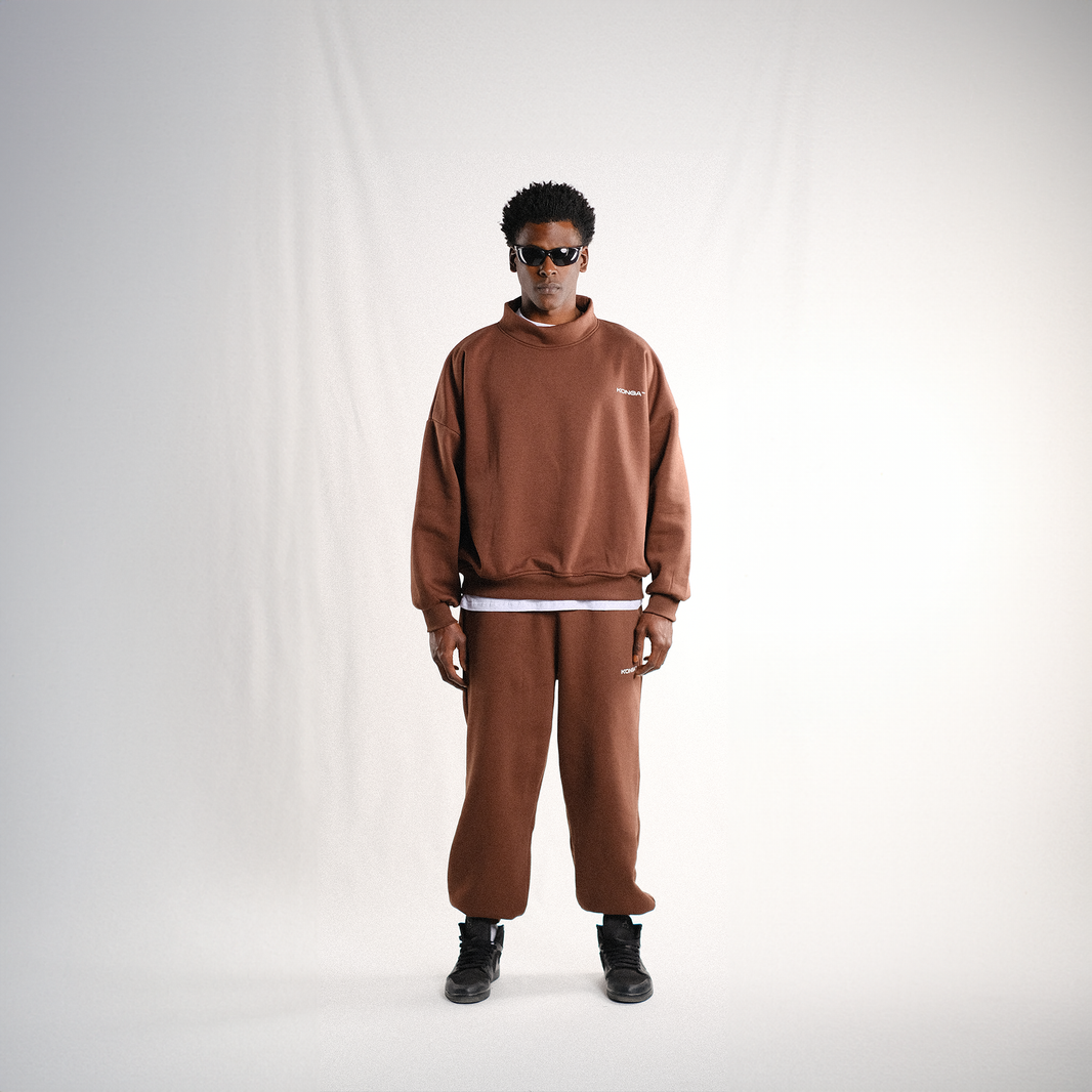 the 'LONG-NECK' crewneck in brown