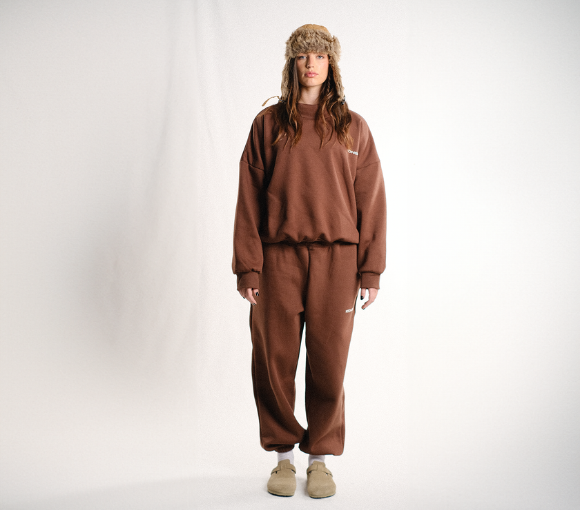 the 'ETERNAL' sweatpants in brown