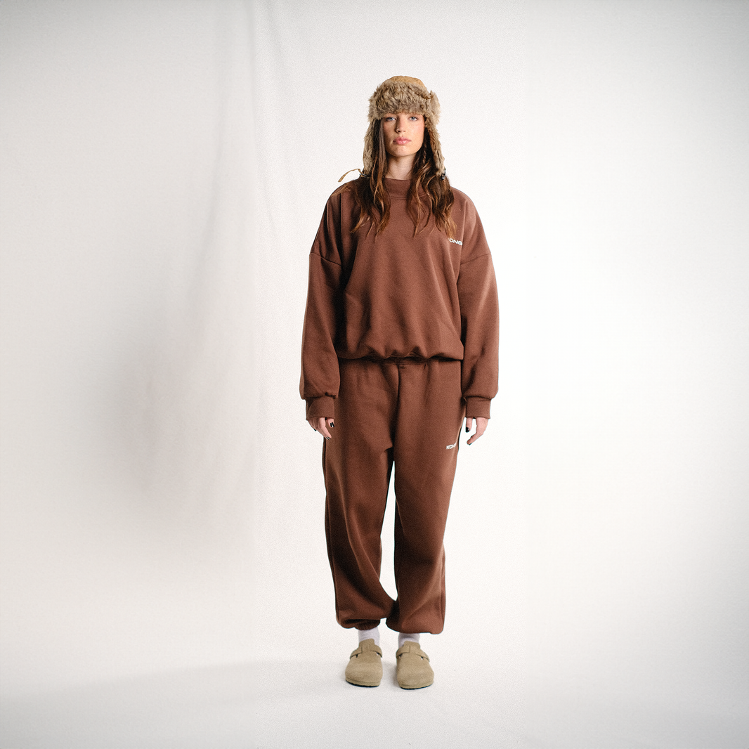 the 'ETERNAL' sweatpants in brown